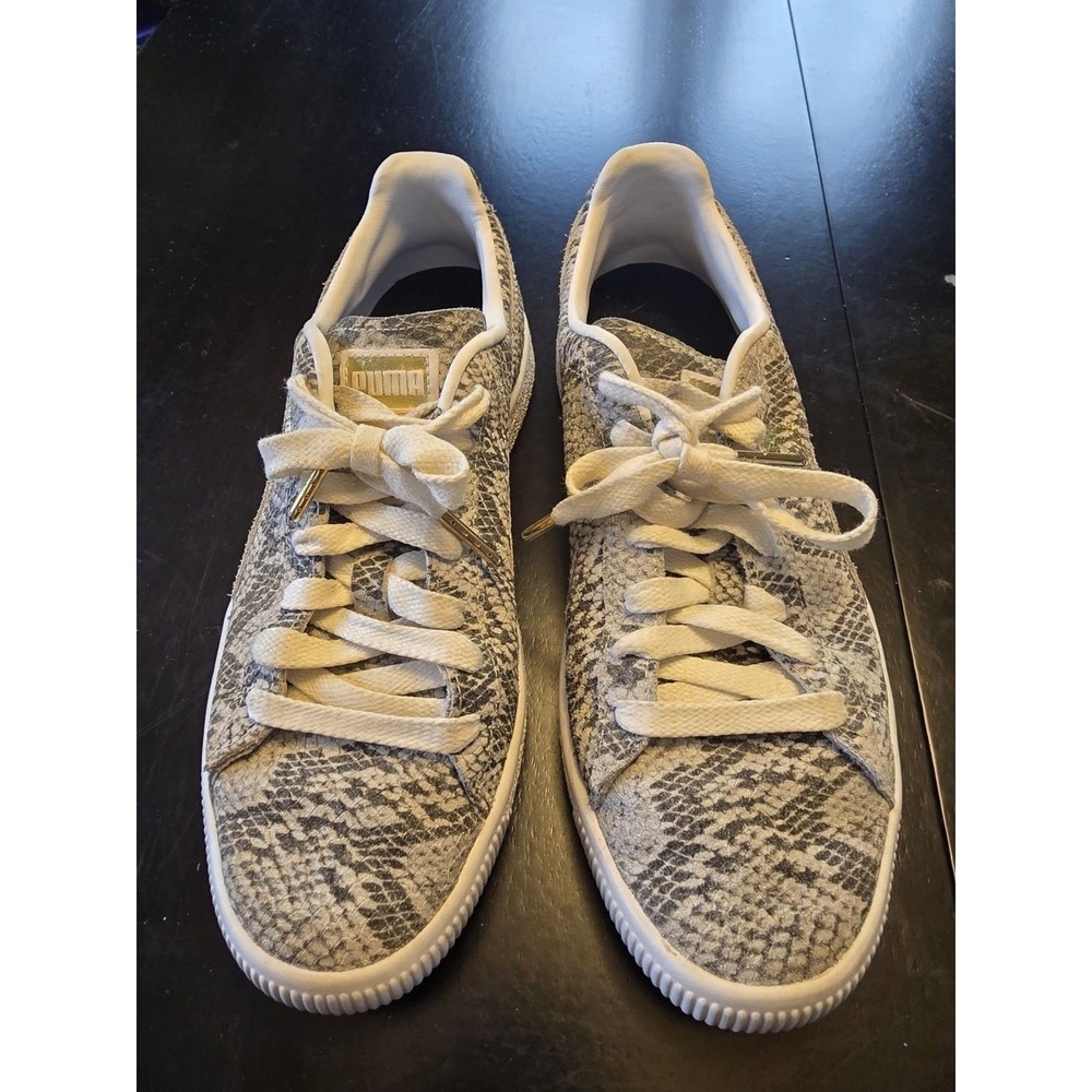 PUMA Women's Snake Print Gray & White Athletic Sneakers (Size 8)